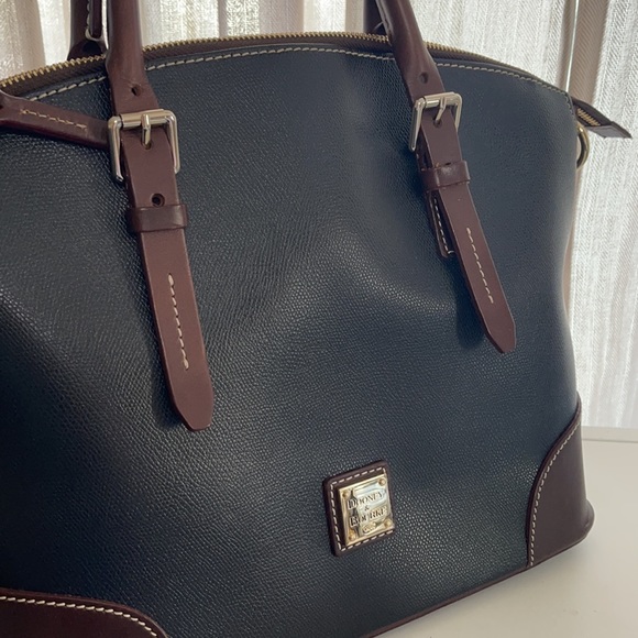 Dooney and Bourke Leather Handbag - Picture 5 of 9